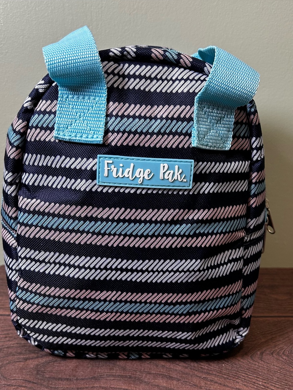 Fridge Pak Personal Tote Lunch Bag, a compact and fully insulated soft cooler